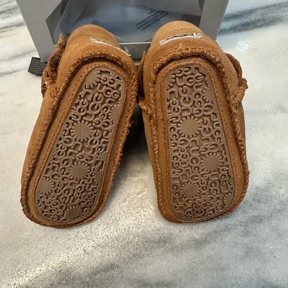 UGG Classic Baby boots size 2/3 chestnut - Picture 5 of 11